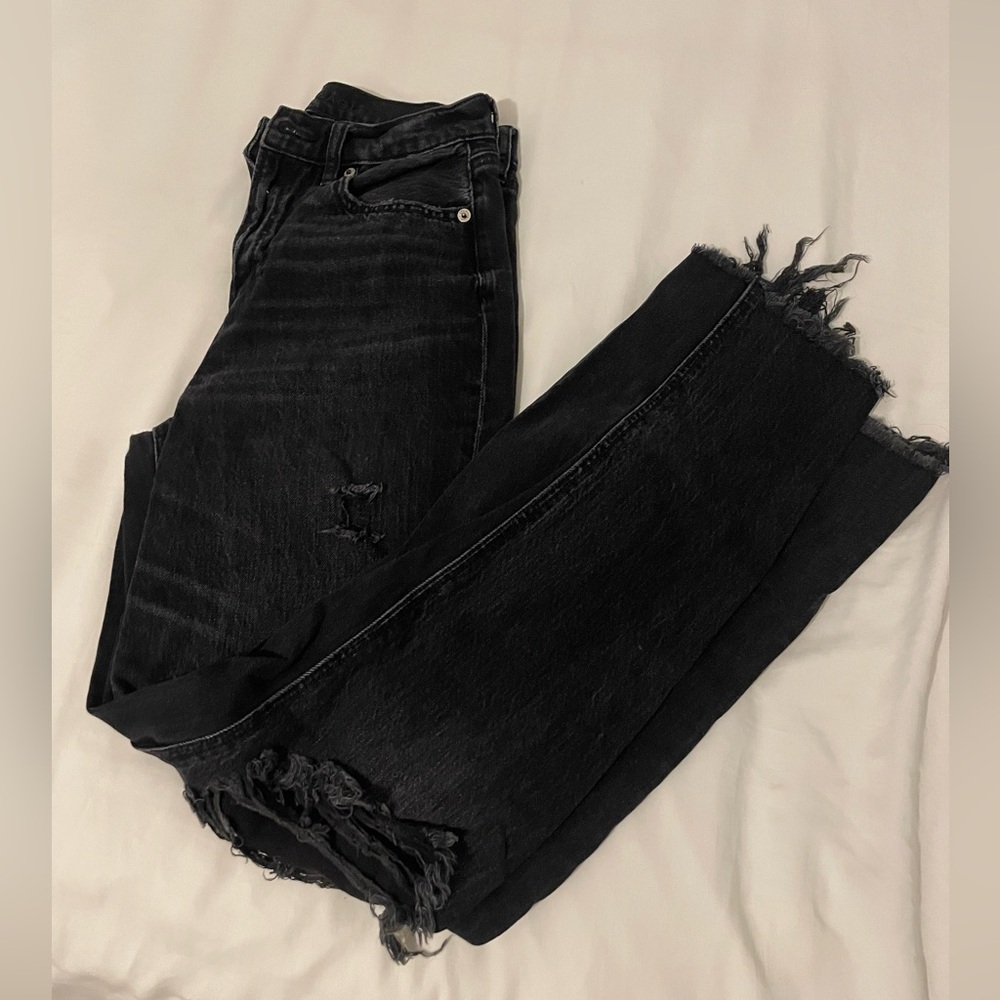 black american eagle distressed striged jeans